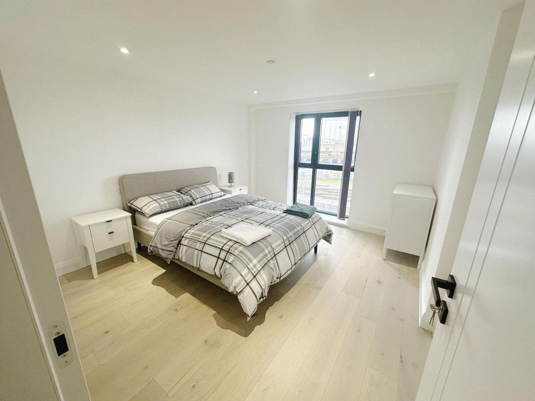 Apartamento Luxury Modern Flat Near Center Londres Exterior foto