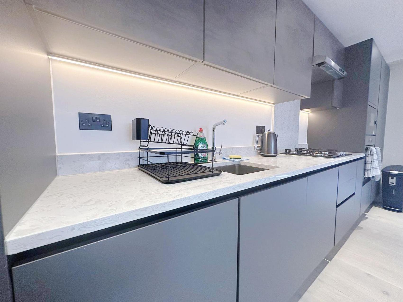 Apartamento Luxury Modern Flat Near Center Londres Exterior foto